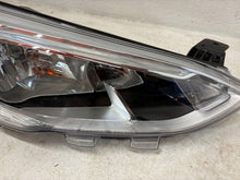 Laden Sie das Bild in den Galerie-Viewer, Frontscheinwerfer Ford Focus JX7B-13W029-AE Rechts Scheinwerfer Headlight SCH5722831013yr