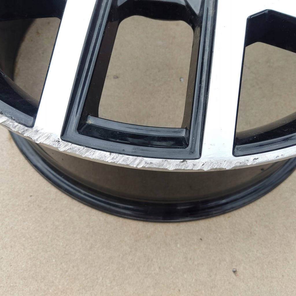 1x Alufelge 18 Zoll 7.0" 5x112 47ET Glanz Schwarz 6F9601025B Mg Ibiza Arona