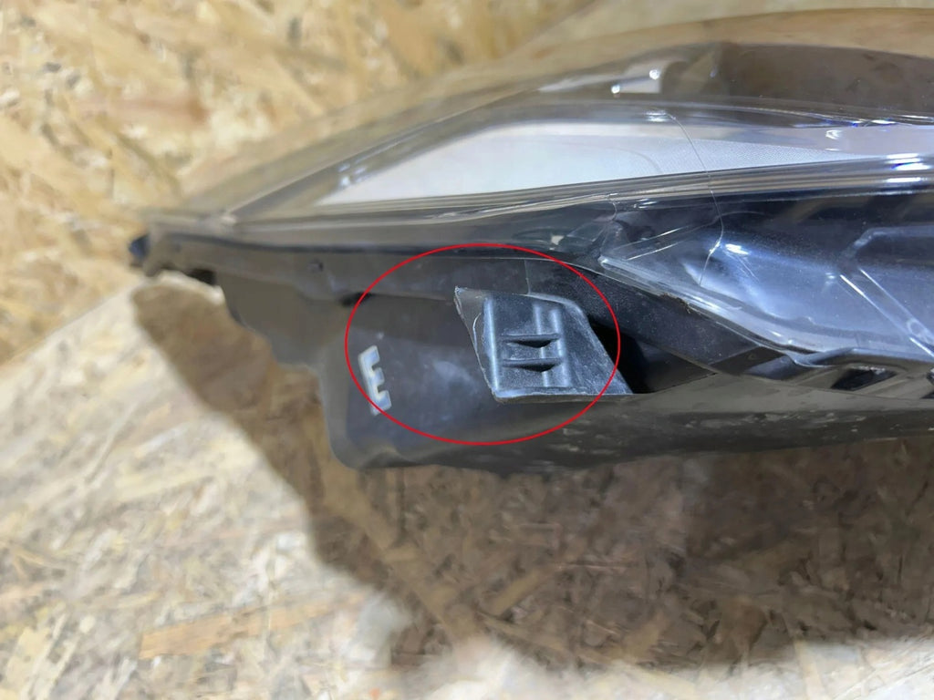 Frontscheinwerfer Toyota Aygo 811300H131 Rechts Scheinwerfer Headlight SCH2811115344op