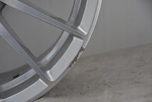 Load image into Gallery viewer, 1x Alufelge 17 Zoll 7.5&quot; 5x112 29ET Glanz Silber 8W0601025 Audi B9 Rim Wheel