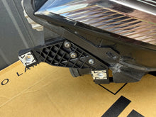 Laden Sie das Bild in den Galerie-Viewer, Frontscheinwerfer VW T-Cross Tcross 941036B Full LED Rechts Headlight SCH1435056626ur