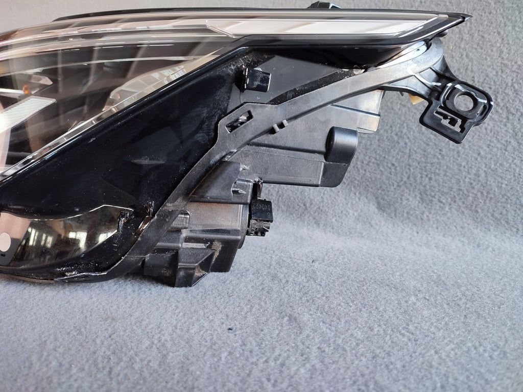 Frontscheinwerfer VW Golf VIII 5H1941005B 90150890 Full LED Links Headlight SCH9815255560ak