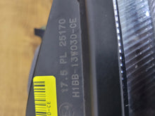 Laden Sie das Bild in den Galerie-Viewer, Frontscheinwerfer Ford Fiesta H1BB-13W030-CE Links Scheinwerfer Headlight SCH6656172631pt