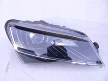 Laden Sie das Bild in den Galerie-Viewer, Frontscheinwerfer Skoda Superb III 3V1941016A Xenon Rechts Headlight
