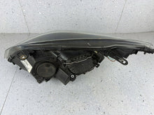 Laden Sie das Bild in den Galerie-Viewer, Frontscheinwerfer Renault Megane III 260102973 Rechts Scheinwerfer Headlight SCH2136293518cq