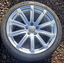 Laden Sie das Bild in den Galerie-Viewer, 4x Alufelge 18 Zoll 9.0" 5x112 52ET Glanz Silber 8J0601025K Audi Tt Rim Wheel FEL8865505171ql