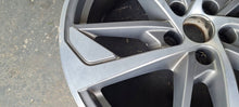 Laden Sie das Bild in den Galerie-Viewer, 1x Alufelge 19 Zoll 8Y0601025R Audi A3 Rim Wheel FEL5236272346nx