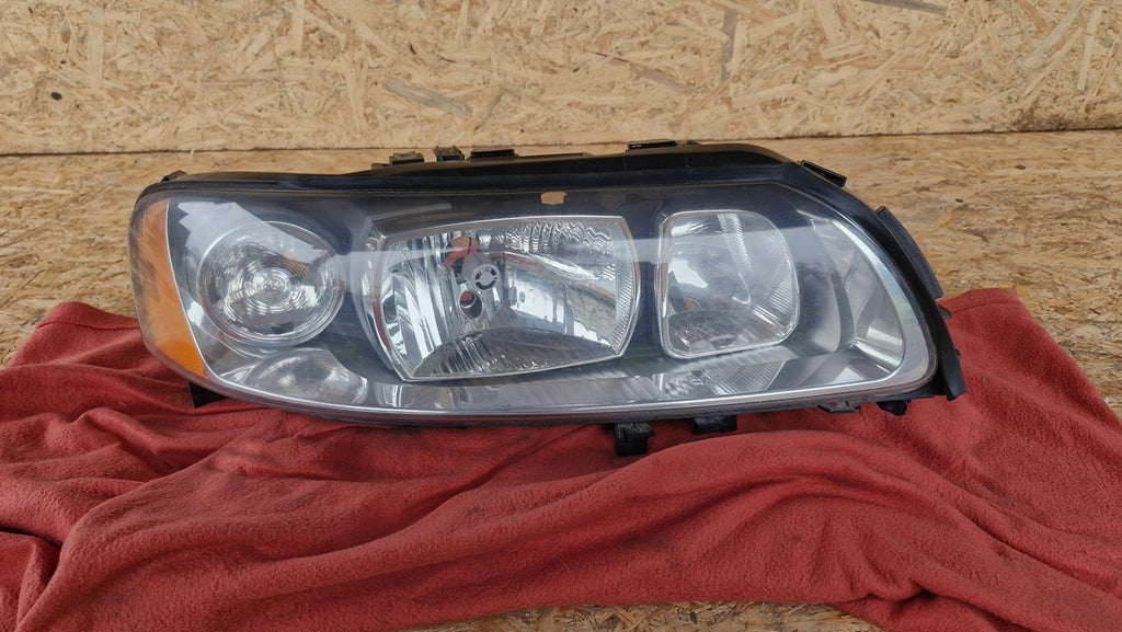 Frontscheinwerfer Volvo V70 II 30648209 Rechts Scheinwerfer Headlight SCH1881006050lw