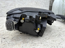 Load image into Gallery viewer, Frontscheinwerfer VW Id.4 11B941035M Ein Stück (Rechts oder Links) Headlight SCH3402549680yo