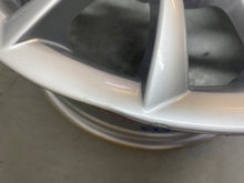 Laden Sie das Bild in den Galerie-Viewer, 1x Alufelge 18 Zoll 8.0&quot; 5x120 34ET 7906987 BMW E93 E90 E92 Rim Wheel