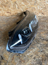 Laden Sie das Bild in den Galerie-Viewer, Frontscheinwerfer Kia Proceed 92101J7500 Xenon Links Scheinwerfer Headlight SCH9760307300ws