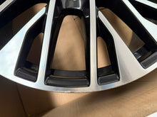Laden Sie das Bild in den Galerie-Viewer, 1x Alufelge 20 Zoll 9.0" 5x112 54ET 4J3601025CE Audi E-Tron Gt Rim Wheel FEL7735469131bj