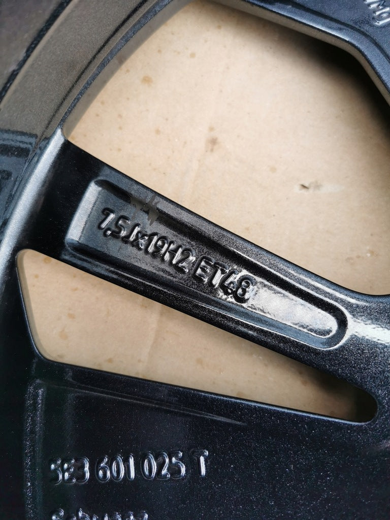 1x Alufelge 19 Zoll 7.5" 5x112 48ET Glanz Graphit 5E3601025S Mg Octavia 5e3 Iv FEL2489662031le