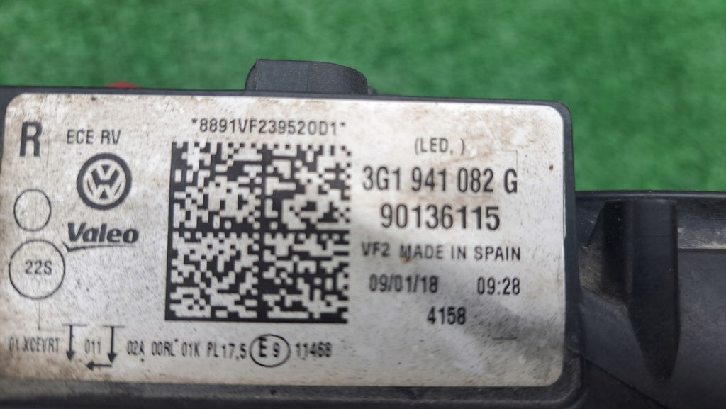 Frontscheinwerfer VW Passat B8 3G1941082G LED Rechts Scheinwerfer Headlight SCH9831910537xc