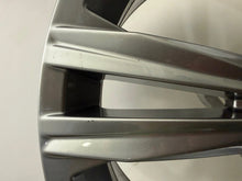 Laden Sie das Bild in den Galerie-Viewer, 1x Alufelge 17 Zoll 6.5" 5x100 39ET Glanz Grau 2GM601025G VW Rim Wheel FEL6072366782ez