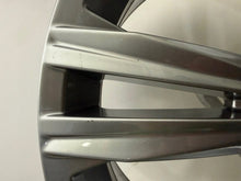 Laden Sie das Bild in den Galerie-Viewer, 1x Alufelge 17 Zoll 6.5" 5x100 39ET Glanz Grau 2GM601025G VW Rim Wheel FEL6072366782ez