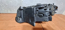 Laden Sie das Bild in den Galerie-Viewer, Frontscheinwerfer BMW 5 F11 F10 7203252-19 Rechts Scheinwerfer Headlight SCH4020967474bm