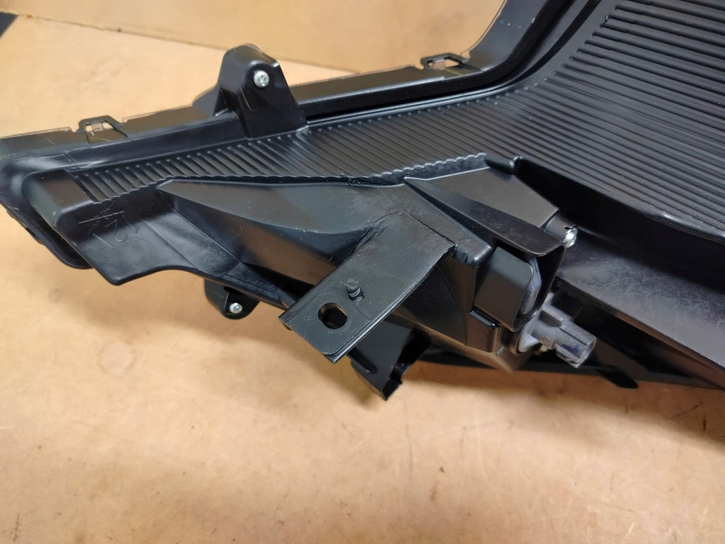 Frontscheinwerfer Mitsubishi Space Star 8301D445 Links Scheinwerfer Headlight