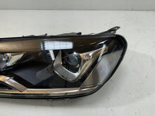 Laden Sie das Bild in den Galerie-Viewer, Frontscheinwerfer VW Touareg 7P1941031 Xenon Links Scheinwerfer Headlight