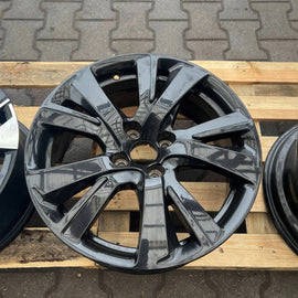 1x Alufelge 17 Zoll 9678398277 Peugeot 2008 I Rim Wheel FEL1536687412ig