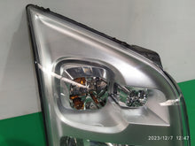 Laden Sie das Bild in den Galerie-Viewer, Frontscheinwerfer Ford Transit 6C11-13W029-CD Rechts Scheinwerfer Headlight