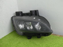 Laden Sie das Bild in den Galerie-Viewer, Frontscheinwerfer Hyundai Kona 92102-J9630 Rechts Scheinwerfer Headlight