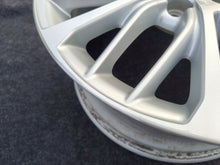 Load image into Gallery viewer, 1x Alufelge 18 Zoll 8.0" 5x114.3 50ET Glanz Silber 42611-06E50 Toyota Camry FEL3004731037uz