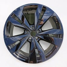 Load image into Gallery viewer, 1x Alufelge 20 Zoll 9.0&quot; 5x112 11A071490A VW Id.4 Rim Wheel