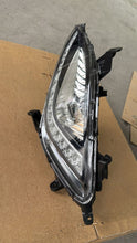 Load image into Gallery viewer, Frontscheinwerfer Hyundai I20 HYUI2012 LED Links Scheinwerfer Headlight