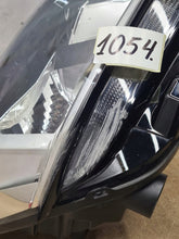 Load image into Gallery viewer, Frontscheinwerfer VW 7L1941006B Rechts Scheinwerfer Headlight SCH9781880704sa