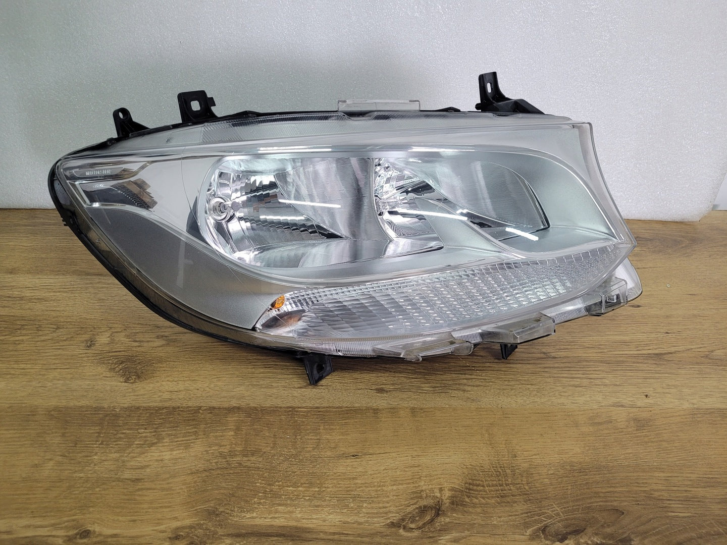 Frontscheinwerfer Mercedes-Benz Sprinter A9109060100 Rechts Headlight SCH5750236403dm