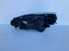 Laden Sie das Bild in den Galerie-Viewer, Frontscheinwerfer Seat Ibiza V 6F1941008C Rechts Scheinwerfer Headlight