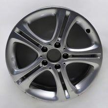 Laden Sie das Bild in den Galerie-Viewer, 1x Alufelge 17 Zoll 7.5&quot; 5x112 52,5ET A2464010100 Mercedes-Benz W246 Rim Wheel