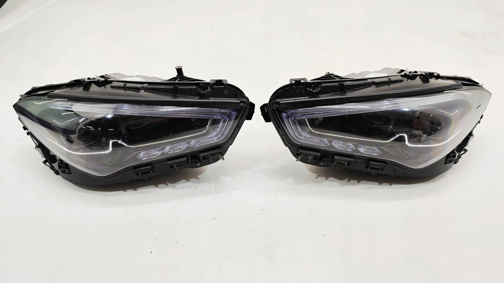 Frontscheinwerfer Mercedes-Benz Cla C118 A1189061301 A1189061401 Ein Satz SCH6781536022qo