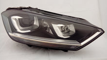 Load image into Gallery viewer, Frontscheinwerfer VW Golf Sportsvan 517941032B Xenon Rechts Headlight SCH3030837238hx