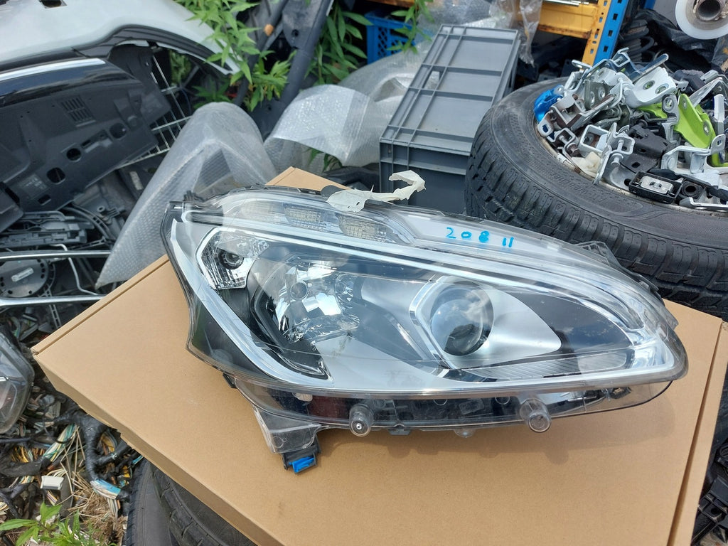 Frontscheinwerfer Peugeot 208 I 9810805880 90048532 Rechts Headlight