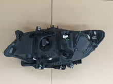 Laden Sie das Bild in den Galerie-Viewer, Frontscheinwerfer BMW 2 Coupe F22 F23 7493638-04 LED Rechts Headlight SCH9136457052mu