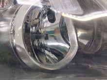 Laden Sie das Bild in den Galerie-Viewer, Frontscheinwerfer Toyota Avensis FRC51346 Links Scheinwerfer Headlight SCH2058604394tm