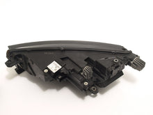Laden Sie das Bild in den Galerie-Viewer, Frontscheinwerfer Skoda Octavia IV 5E4941016A FALSE Scheinwerfer Headlight SCH5308767468or
