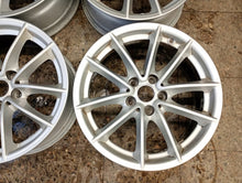 Laden Sie das Bild in den Galerie-Viewer, 4x Alufelge 17 Zoll 7.5" 5x112 27ET Silber 6868217 BMW 5 G31 G30 Rim Wheel FEL2131699198oj