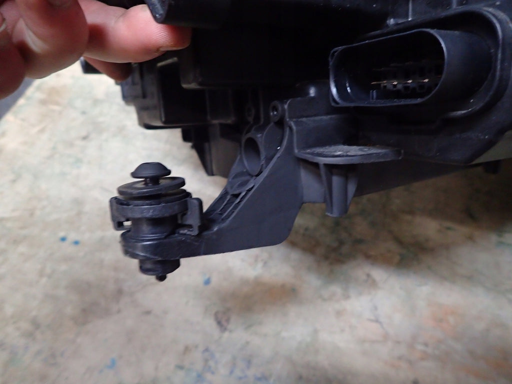 Frontscheinwerfer VW T Roc T-Roc 2GA941035D LED Links Scheinwerfer Headlight SCH2606762714nx