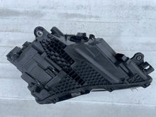 Laden Sie das Bild in den Galerie-Viewer, Frontscheinwerfer Skoda Superb III 3V1941015D LED Links Scheinwerfer Headlight