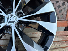 Load image into Gallery viewer, 1x Alufelge 18 Zoll 8.0" 5x112 44ET Glanz Schwarz 3V0601025Q Skoda Superb Iii FEL2611444892je