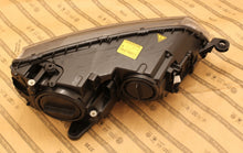 Load image into Gallery viewer, Frontscheinwerfer Skoda Octavia III 5E1941015B Xenon Links Headlight SCH1374972660cx
