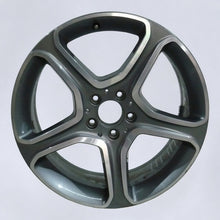 Laden Sie das Bild in den Galerie-Viewer, 1x Alufelge 19 Zoll 8.5&quot; 5x112 52ET A2044012900 Mercedes-Benz Rim Wheel