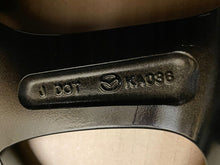 Load image into Gallery viewer, 1x Alufelge 17 Zoll 7.0" 5x114.3 52 5ET Glanz Schwarz 99655570070 Mazda FEL4773432401yx