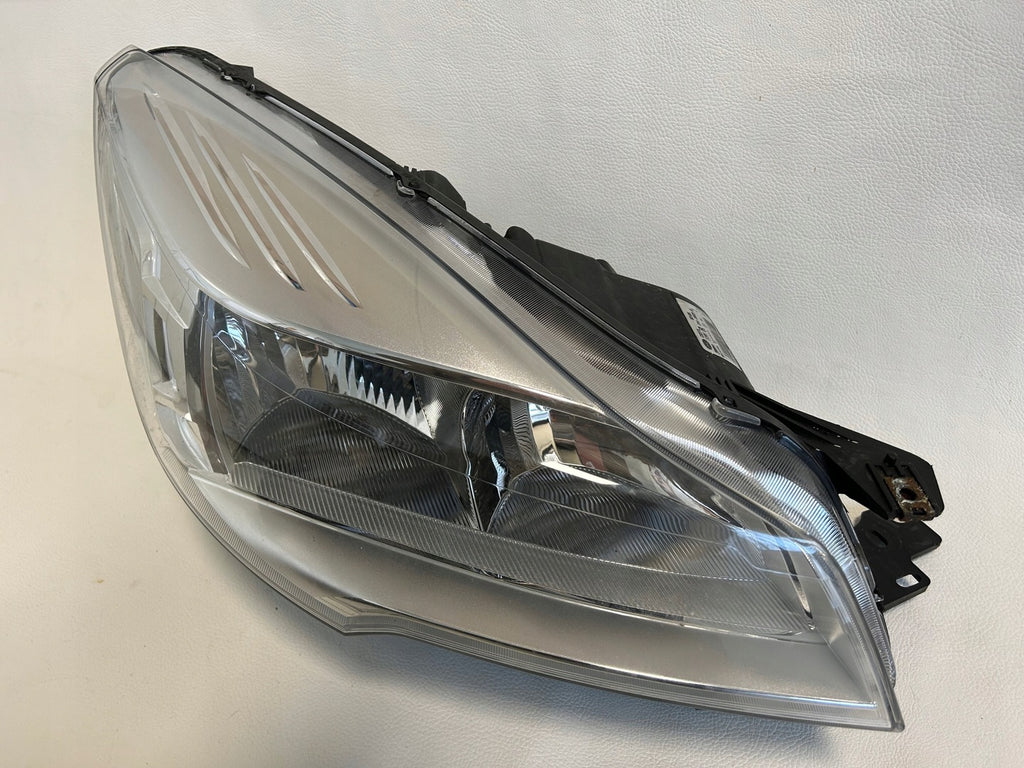 Frontscheinwerfer Ford Kuga CV44-13W029-AE Rechts Scheinwerfer Headlight