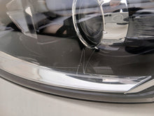 Laden Sie das Bild in den Galerie-Viewer, Frontscheinwerfer Renault Megane III 260605817R Links Scheinwerfer Headlight SCH9808867416yl