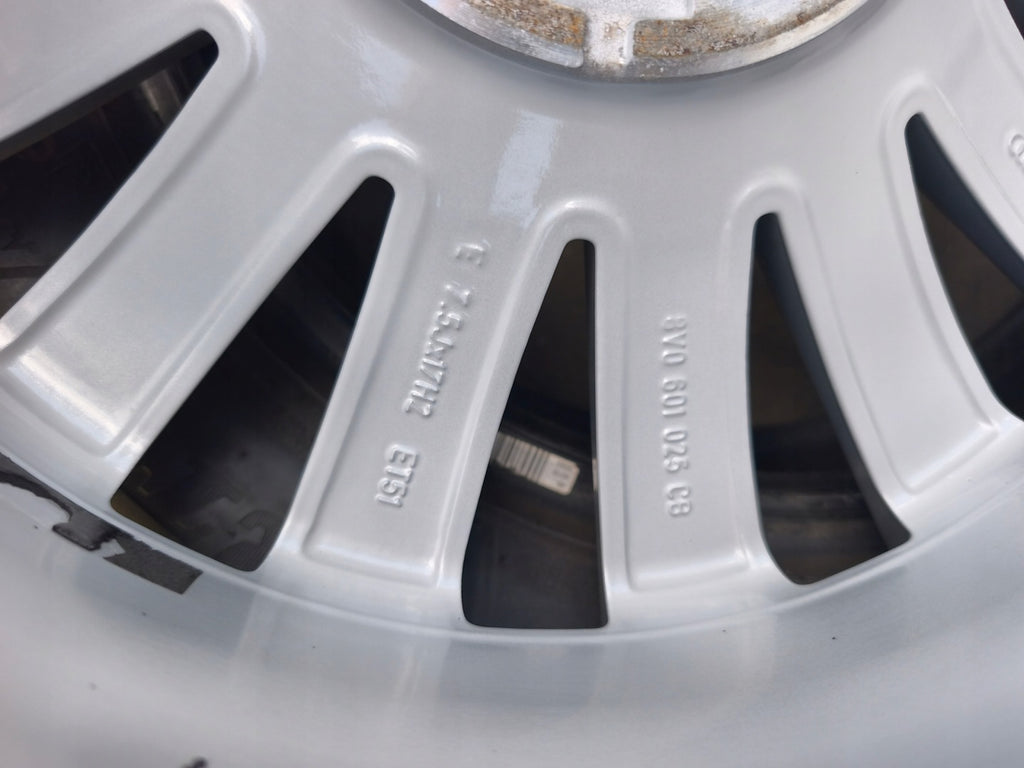 1x Alufelge 17 Zoll 7.5" 5x112 51ET Glanz Silber 8V0601025CB Audi A4 B6 C5 FEL3097914213we