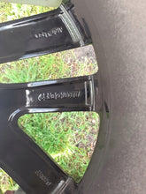 Laden Sie das Bild in den Galerie-Viewer, 1x Alufelge 17 Zoll 7.0" 5x112 39ET Glanz 7N0601025AC VW Sharan Rim Wheel FEL1737331405rk